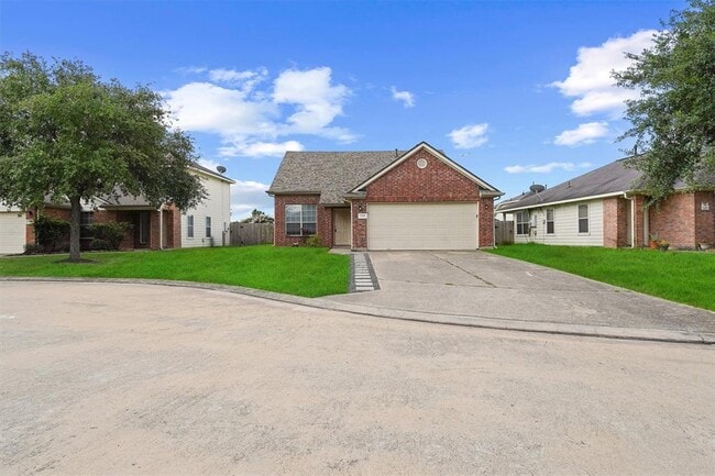 property at 1430 Suffield Ct