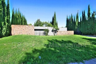 3160 Watt Ave in Sacramento, CA - Building Photo