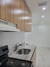 2174 NE 170th St in North Miami Beach, FL - Building Photo - Building Photo