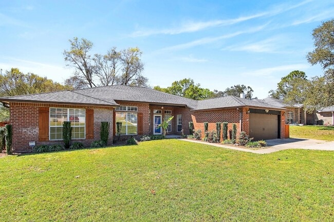 1249 Northview Dr in Crestview, FL - Building Photo - Building Photo