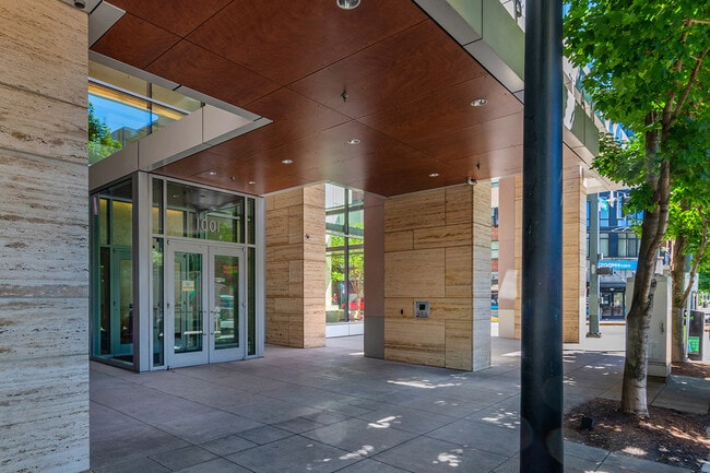 1001 NW Lovejoy St, Unit #TH802 in Portland, OR - Building Photo - Building Photo