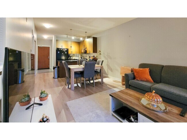 15988-15926 26 Ave in Surrey, BC - Building Photo - Building Photo