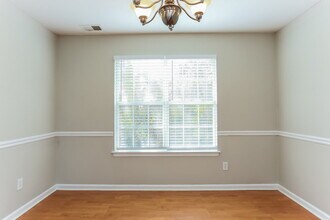 5442 Beaver Lake Dr SW in Powder Springs, GA - Building Photo - Building Photo