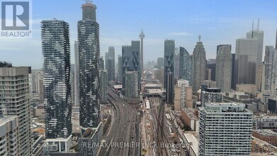 15 Richardson St in Toronto, ON - Building Photo - Building Photo