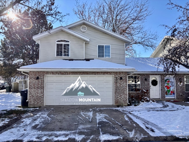 property at 408 Spring Ln