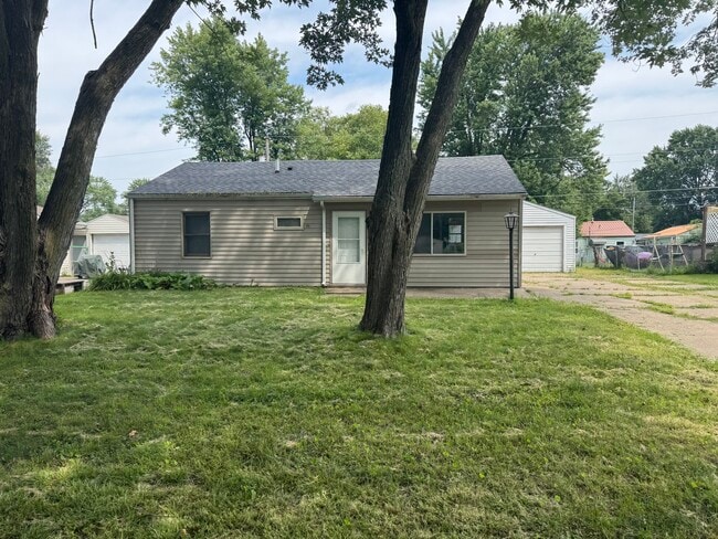 2914 W 67th St in Davenport, IA - Building Photo - Building Photo