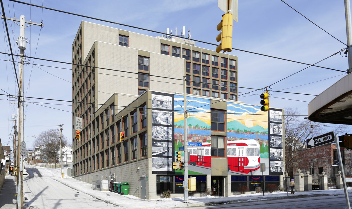 Caliguri Plaza in Pittsburgh, PA - Building Photo