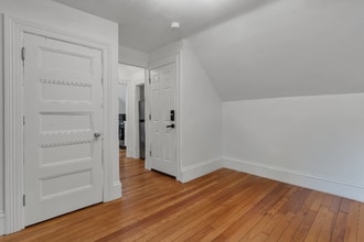 511 Angell St in Providence, RI - Building Photo - Building Photo