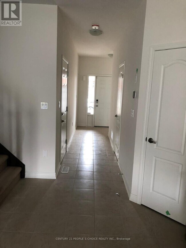 41 Bradbury Rd in Hamilton, ON - Building Photo - Building Photo