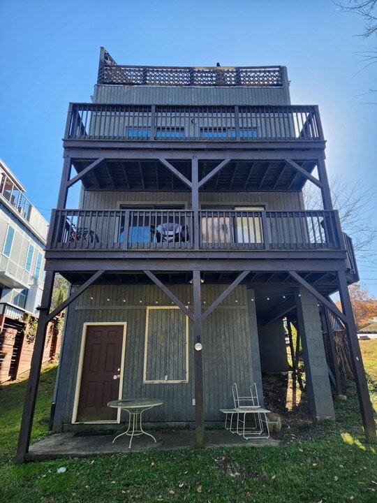 310 McMasters St in Chapel Hill, NC - Building Photo