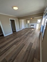 1055 N Ardmore Ave in Los Angeles, CA - Building Photo - Building Photo