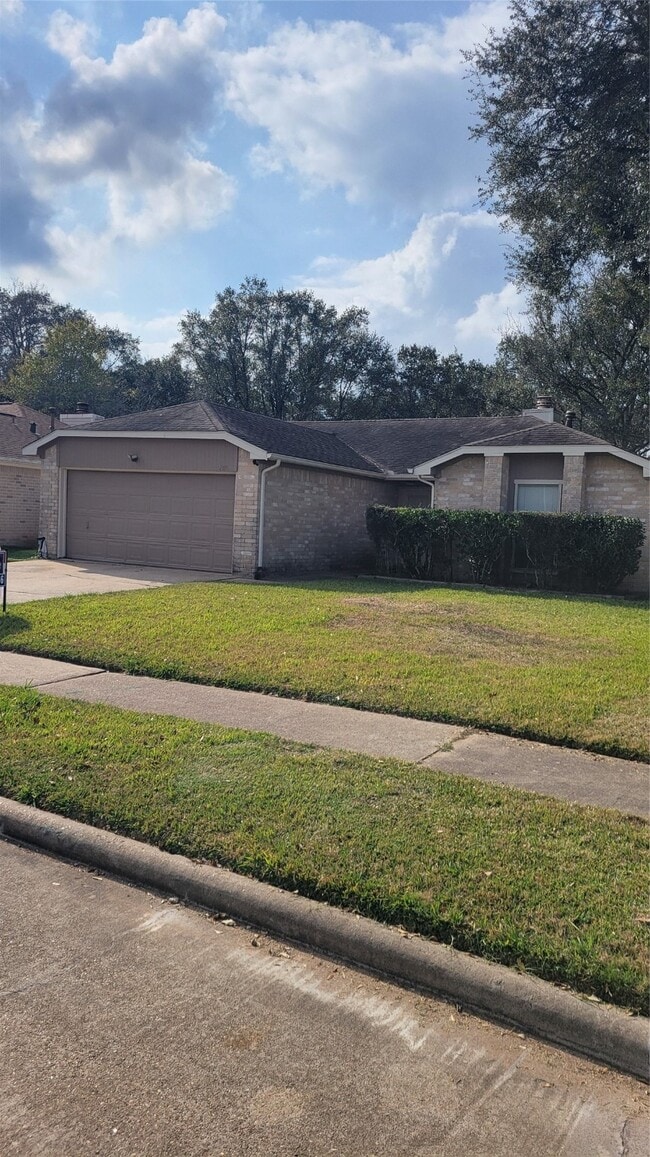 property at 2906 Whetrock Ln