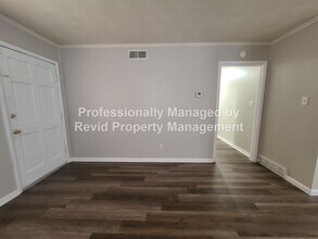 744 Lester St in Memphis, TN - Building Photo - Building Photo