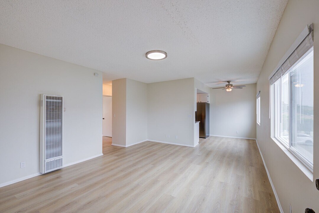 1620 W 209th St in Torrance, CA - Building Photo