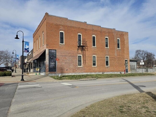 property at 602 High St