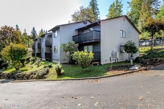 DT093 AWS in Auburn, WA - Building Photo - Interior Photo