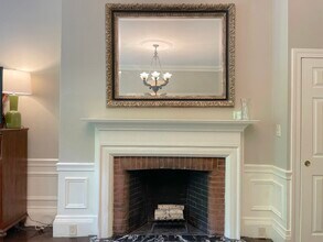 164 Beacon St, Unit 1 in Boston, MA - Building Photo - Building Photo