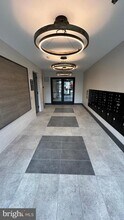 1 Culvert Dr in West Windsor Township, NJ - Building Photo - Building Photo