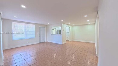 1720 Funston St in Hollywood, FL - Building Photo - Building Photo