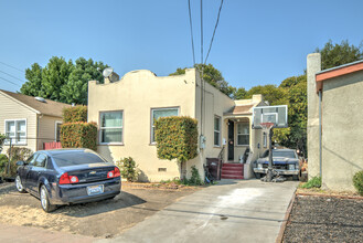 2207 64th Ave in Oakland, CA - Building Photo - Building Photo