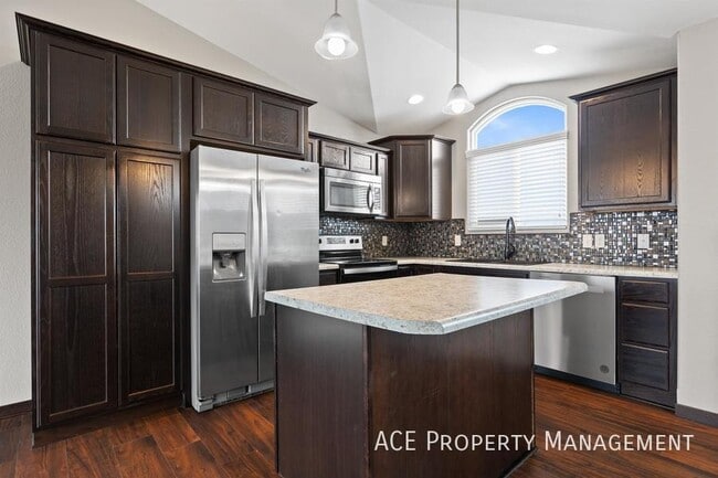 property at 1213 Fairbanks Dr