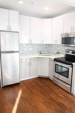 23-09 Astoria Blvd, Unit 4F in Queens, NY - Foto de edificio - Building Photo