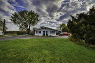 1650 US 30 in Sugar Grove, IL - Building Photo - Building Photo