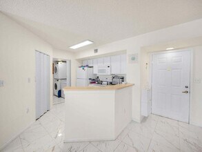 1200 Scotia Dr in Hypoluxo, FL - Building Photo - Building Photo