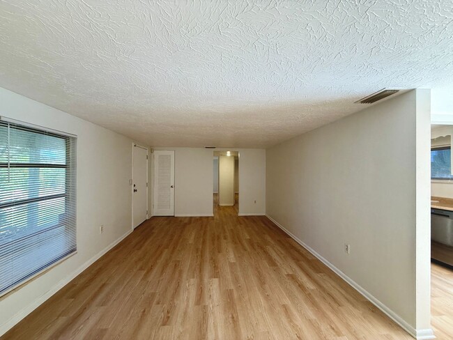 3403 Old Oak Dr in Sarasota, FL - Building Photo - Building Photo