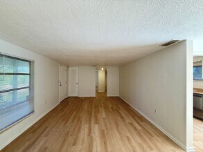 3403 Old Oak Dr in Sarasota, FL - Building Photo - Building Photo