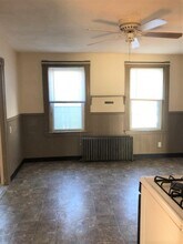 299 State St in Bristol, RI - Building Photo - Building Photo