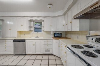 905 W Tarleton St in Stephenville, TX - Building Photo - Building Photo