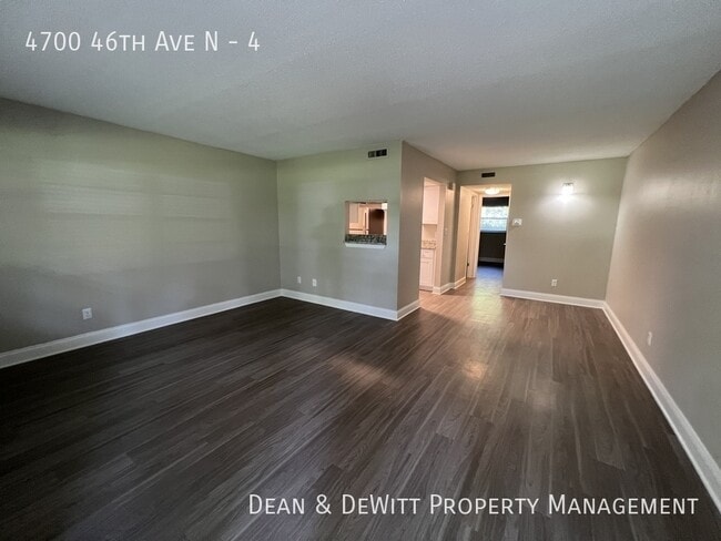 4700 46th Ave N in St. Petersburg, FL - Building Photo - Building Photo