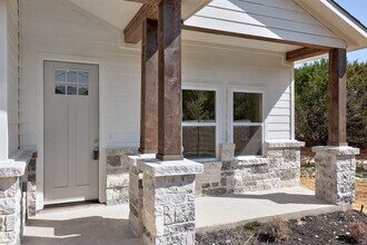 21679 High Dr in Lago Vista, TX - Building Photo - Building Photo