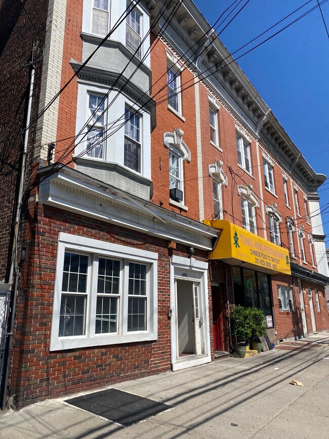 691 Kennedy Blvd, Unit #1