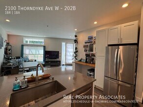 2100 Thorndyke Ave W in Seattle, WA - Building Photo - Building Photo