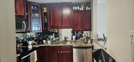 33 W Delaware Pl in Chicago, IL - Building Photo - Building Photo