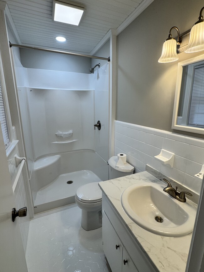 821 Buck Swamp Rd in Goldsboro, NC - Foto de edificio - Building Photo