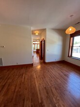1320 N Wicker Park Ave in Chicago, IL - Building Photo - Building Photo