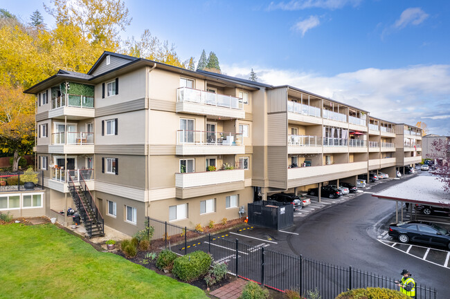 Shorewood Apartments in Vancouver, WA - Building Photo - Building Photo