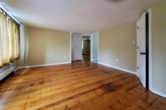 486 Fitzsimmons Rd in Red Hook, NY - Building Photo - Building Photo