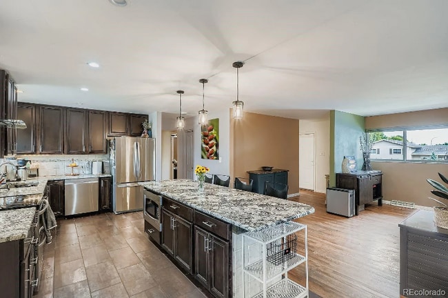 355 Gray St in Lakewood, CO - Building Photo - Building Photo