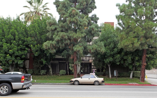 Terra House in Northridge, CA - Building Photo - Building Photo
