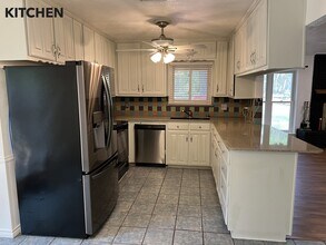1607 Wisteria St in Denton, TX - Building Photo - Building Photo