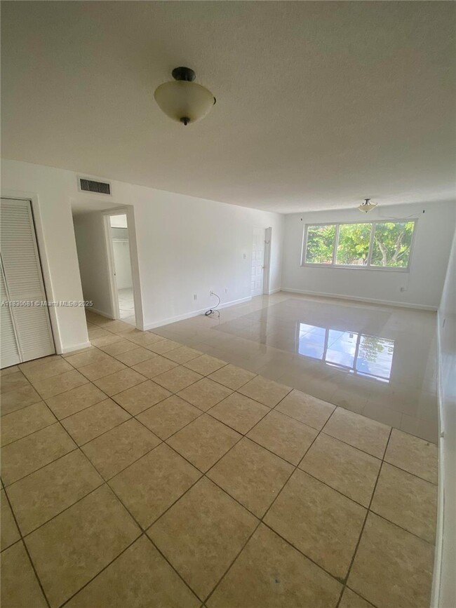 property at 6930 Miami Gardens Dr