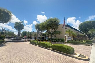 8615 NW 5th Terrace in Miami, FL - Building Photo - Building Photo