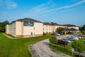 Meridian Point in Uniontown, PA - Foto de edificio - Building Photo