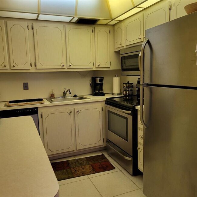 351 Markham P in Deerfield Beach, FL - Building Photo - Building Photo
