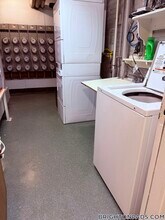 2018 Commonwealth Ave in Boston, MA - Building Photo - Building Photo