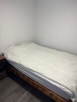 4829 Saint-Urbain Rue in Montréal, QC - Building Photo